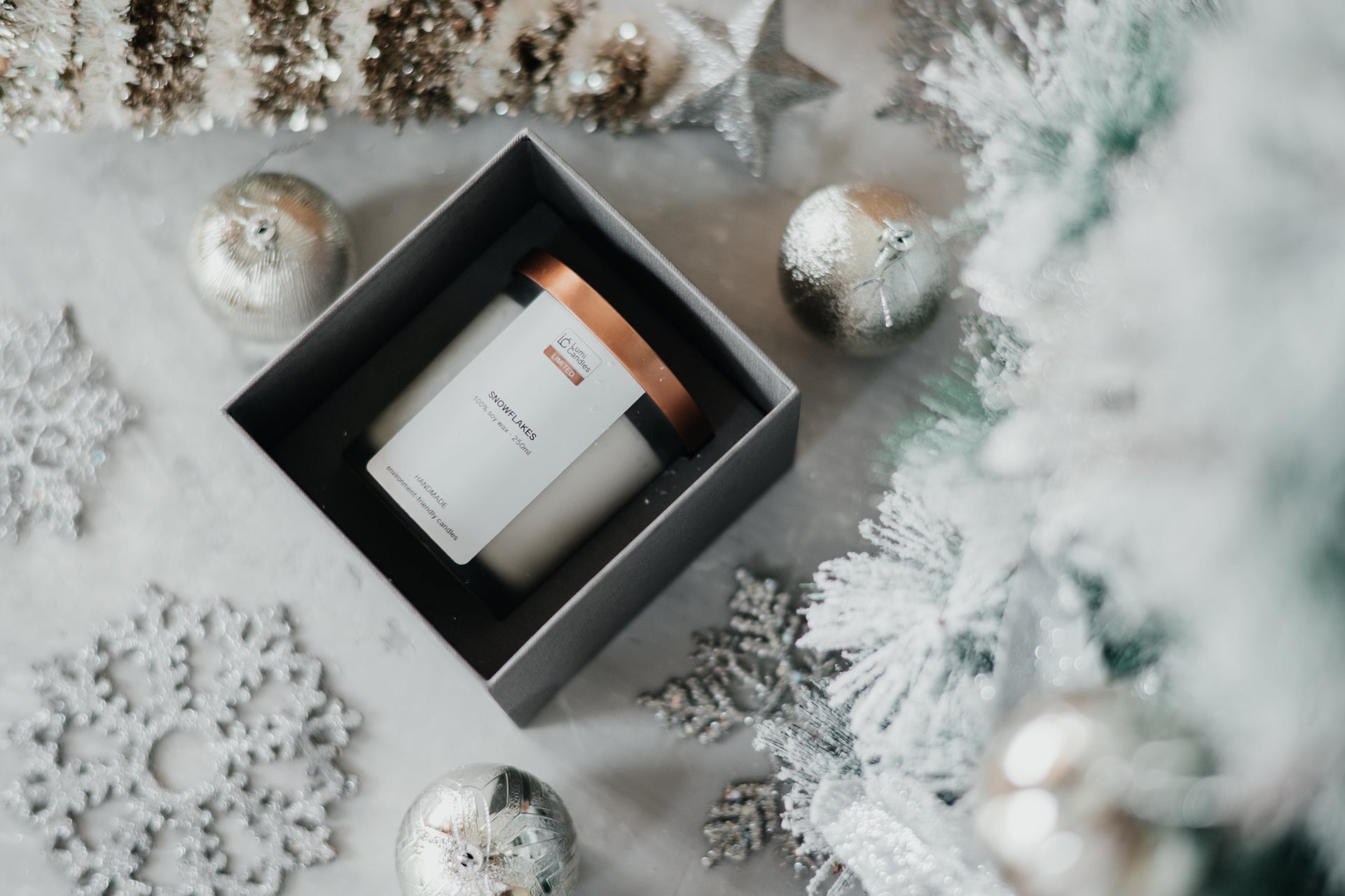 Discounted Bulk Christmas Gifts with Merry Packaging