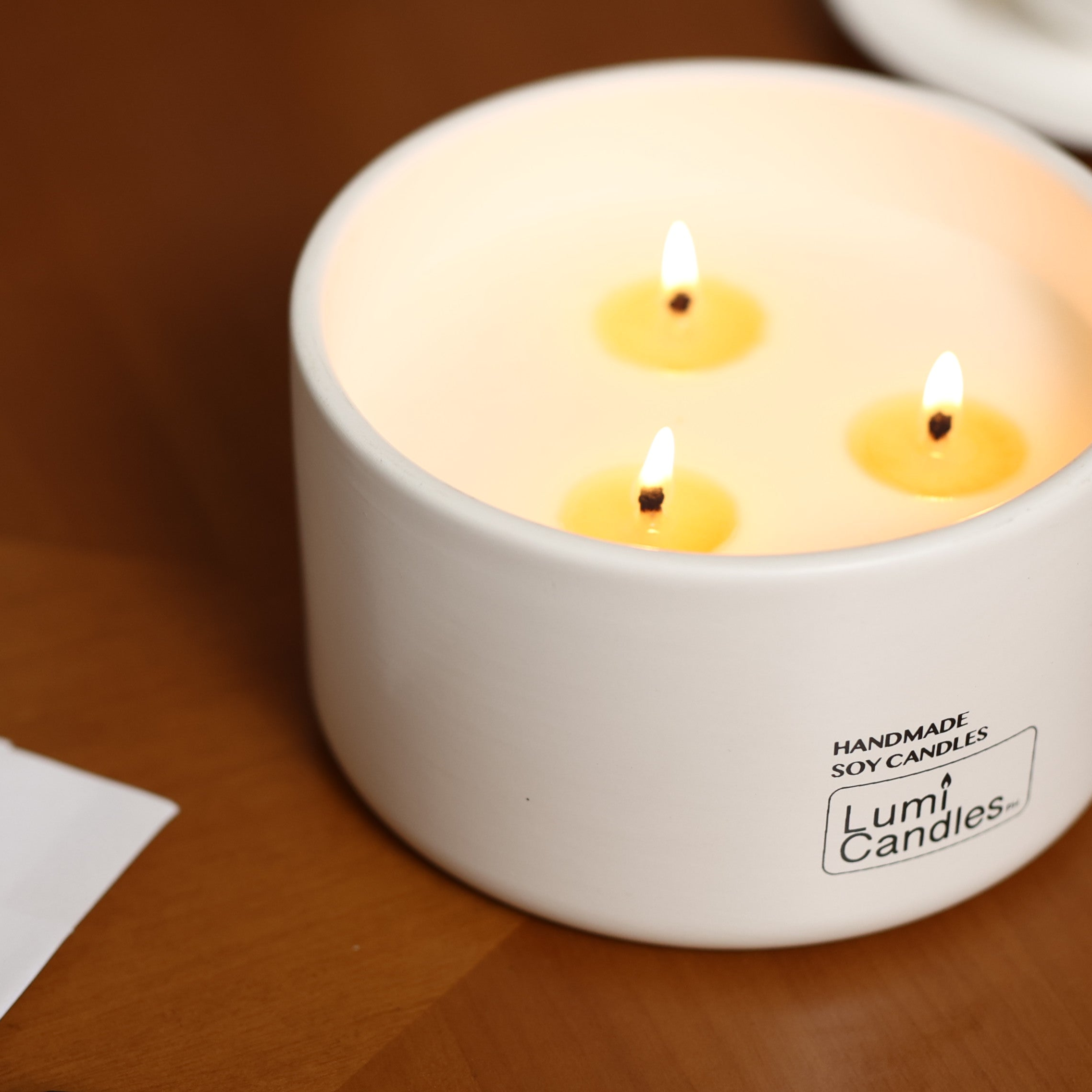 Vanilla Scented Soy Candle (800 ml)