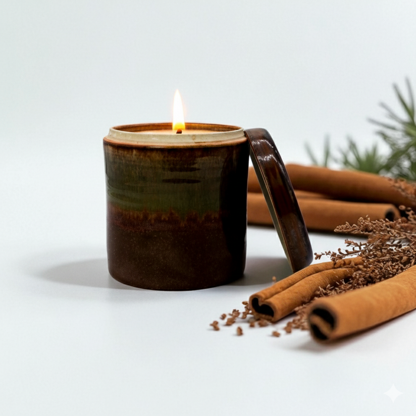 Merry Cinnamon Artisanal Scented Soy Candle Pot - Signature Blend Christmas Scent