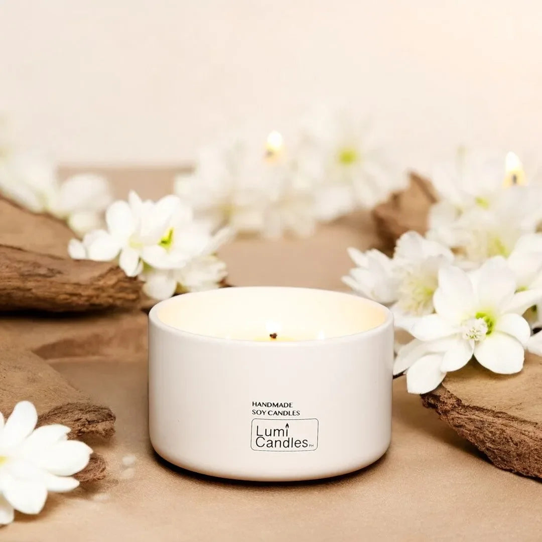 Sandalwood Dreams Scented Soy Candle (800ml) – Signature Blend