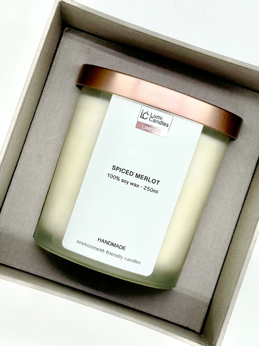 Spiced Merlot Scented Soy Candle (250ml) - Limited-Edition Christmas Scent