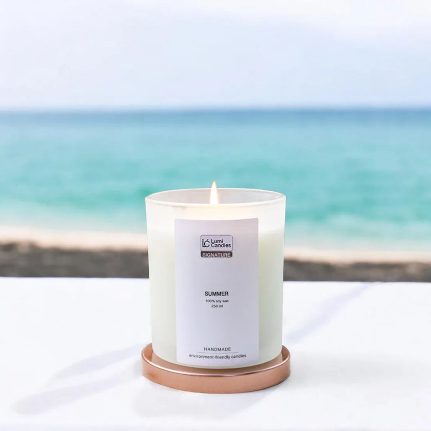 Summer Scented Soy Candle (250 ml) – Signature Blend