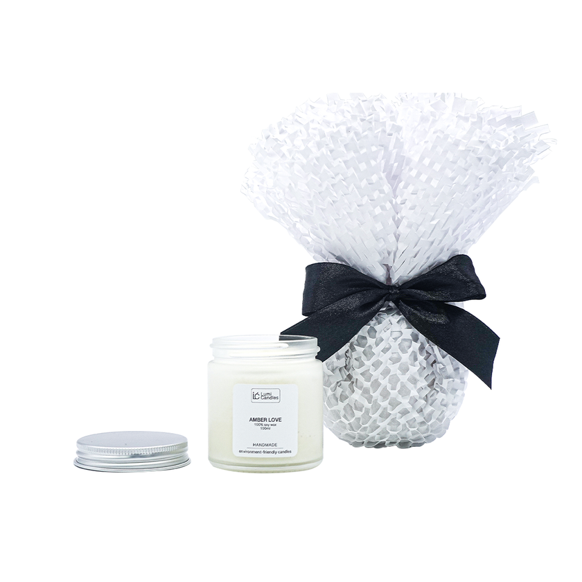 Lumi Candles 100ML in the Scent of Amber Love