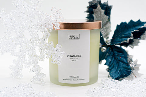 Snowflakes Scented Soy Candle (250 ml)